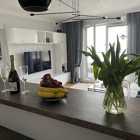 Ferienwohnung Celebryta - Apartament Ustronie Morskie Exterior foto