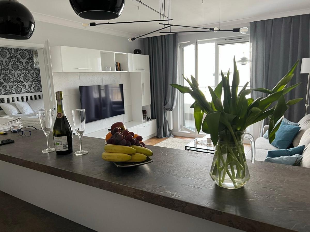 Ferienwohnung Celebryta - Apartament Ustronie Morskie Exterior foto